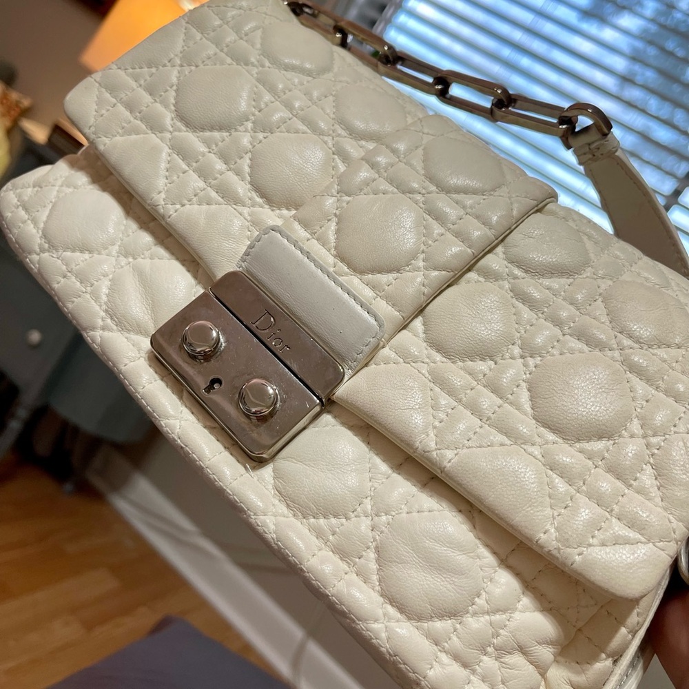 Dior Cream Leather Cannage Miss Dior New Lock Bag - Picture 15 of 16